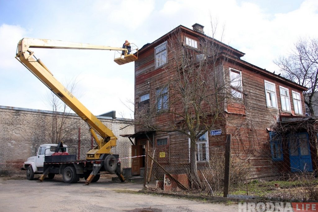 Каштоўныя драўляныя пабудовы ў Гродне выставяць на аўкцыён