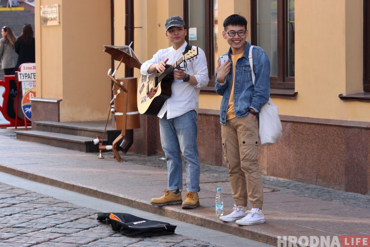 ФОТА: Гродзенцы ў першыя выхадныя красавіка