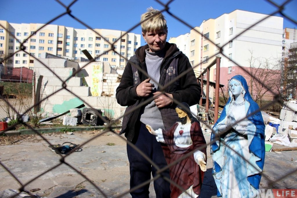 "Паспець да панядзелка". Як жыхары былой вёскі Дзевятоўка рыхтуюцца да зносу