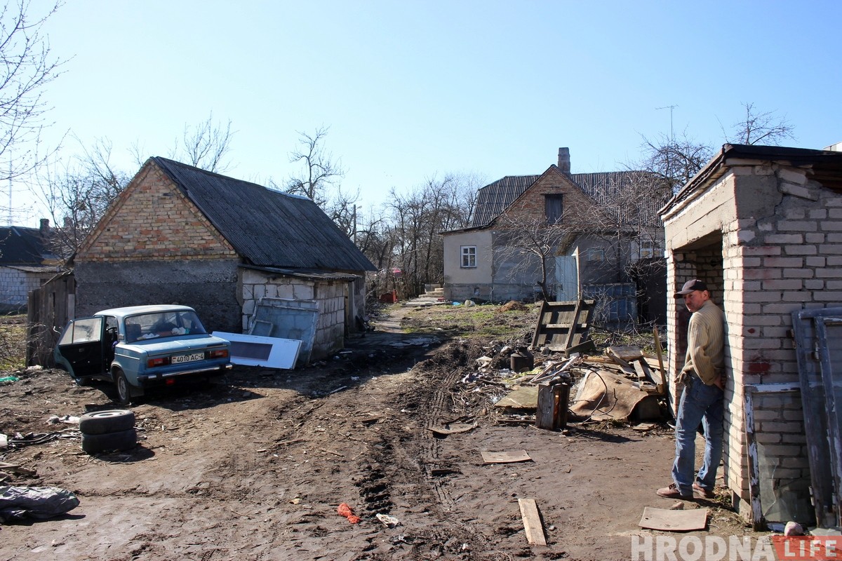 "Паспець да панядзелка". Як жыхары былой вёскі Дзевятоўка рыхтуюцца да зносу