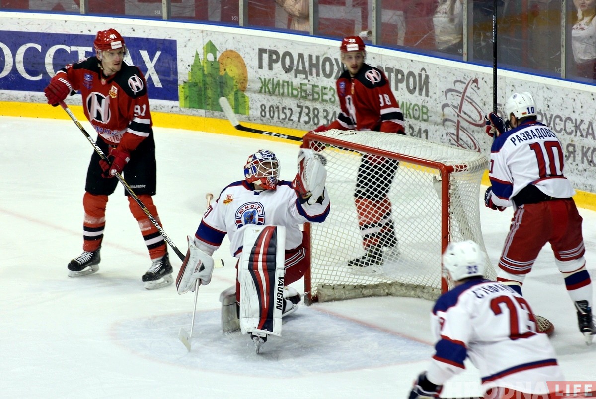 Момантаў шмат, галоў няма: "Нёман" зноў прайграў "Юнацтву"