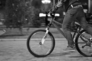 У Лідзе васьмікласніцы абакралі кватэру: 50 еўра і пяць бутэлек каньяку