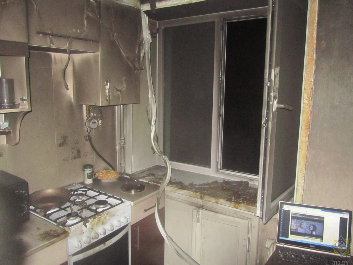 У шматпавярховіку ў Гродне ўспыхнула пліта. Эвакуіравана 17 жыхароў дома У шматпавярховіку ў Гродне ўспыхнула пліта. Эвакуіравана 17 жыхароў дома