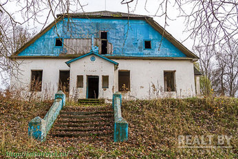 «Ужо тэлефанаваў англічанін, які хоча пераехаць у Беларусь». Пад Шчучынам прадаецца старажытная сядзіба з сажалкамі і паркам