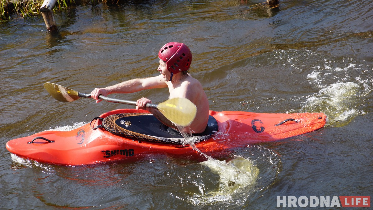 Нёманская вясна-2019: Шалёны Макс разбудзіў турыстаў-воднікаў ад спячкі і накарміў тушонкай Нёманская вясна-2019: Шалёны Макс разбудзіў турыстаў-воднікаў ад спячкі і накарміў тушонкай