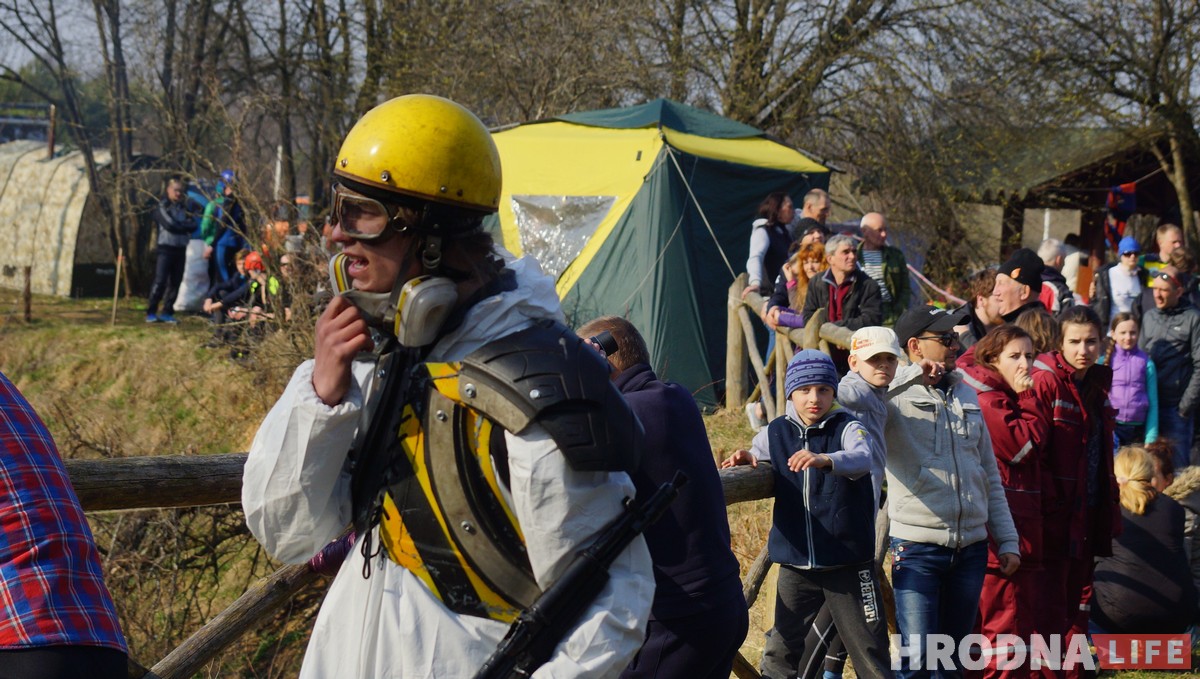 Нёманская вясна-2019: Шалёны Макс разбудзіў турыстаў-воднікаў ад спячкі і накарміў тушонкай Нёманская вясна-2019: Шалёны Макс разбудзіў турыстаў-воднікаў ад спячкі і накарміў тушонкай