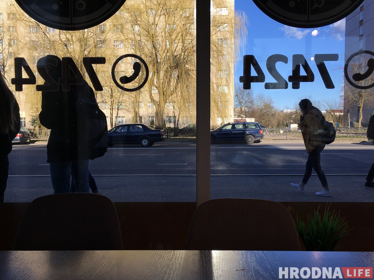 У Гродне аўтобусны прыпынак пераўтварыўся ў піцэрыю У Гродне аўтобусны прыпынак пераўтварыўся ў піцэрыю