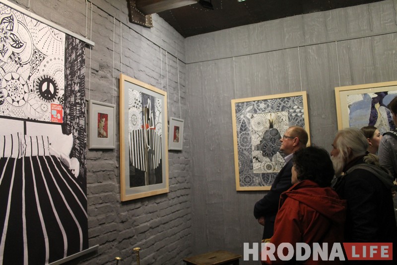 Мама з дачкой здольныя на ўсё. У Гродне адкрылася выстава Валянціны Шобы і Ганны Панцялеевай “Легкія паводзіны” Мама з дачкой здольныя на ўсё. У Гродне адкрылася выстава Валянціны Шобы і Ганны Панцялеевай “Легкія паводзіны”