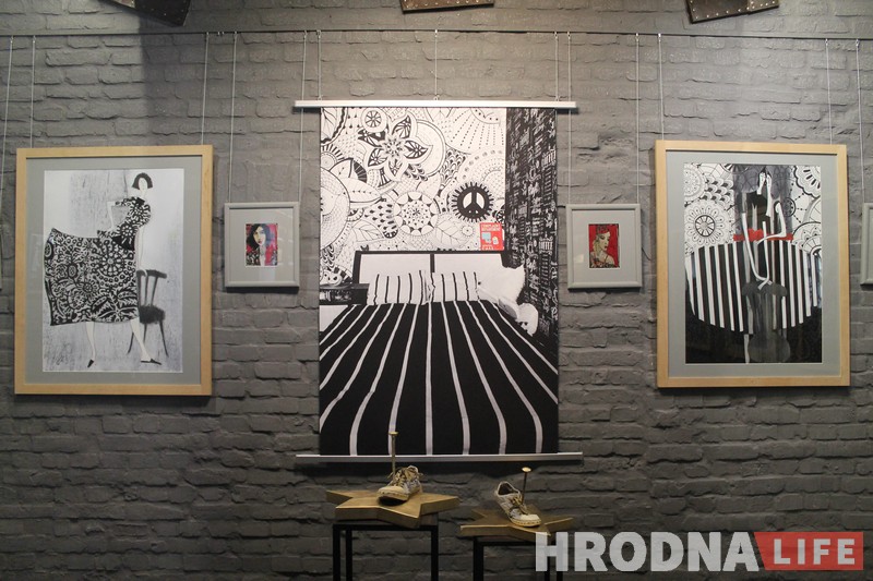 Мама з дачкой здольныя на ўсё. У Гродне адкрылася выстава Валянціны Шобы і Ганны Панцялеевай “Легкія паводзіны” Мама з дачкой здольныя на ўсё. У Гродне адкрылася выстава Валянціны Шобы і Ганны Панцялеевай “Легкія паводзіны”