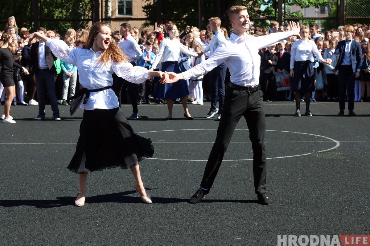 У гродзенскіх школах празвінеў апошні званок У гродзенскіх школах празвінеў апошні званок