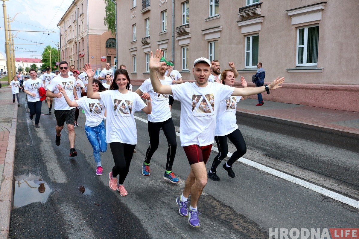 Гродно встретил эстафету огня "Пламя мира"