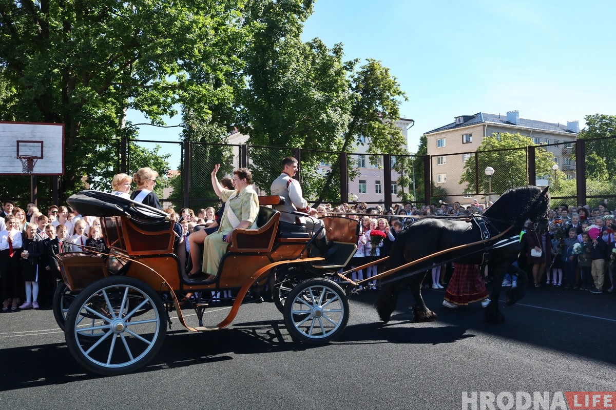 У гродзенскіх школах празвінеў апошні званок У гродзенскіх школах празвінеў апошні званок