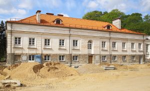 Восенню 2017 года каля дома Мураўёва з'явіцца чатырохзоркавая гасцініца