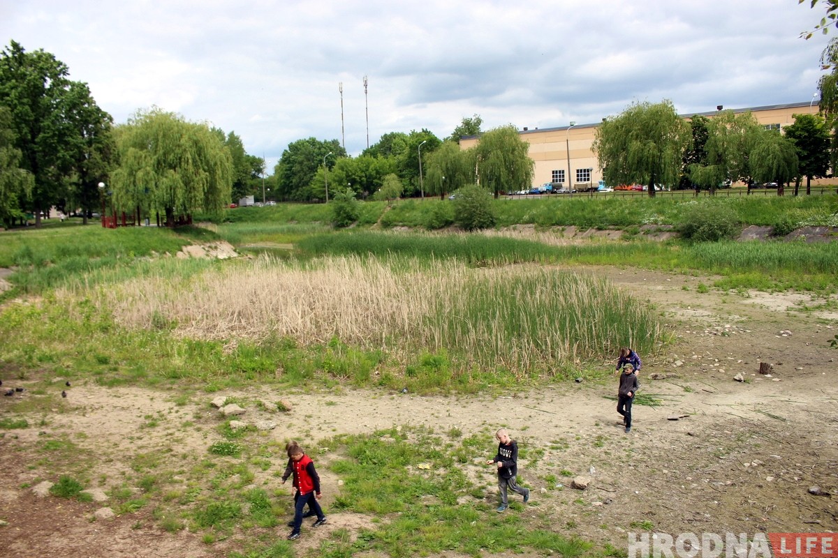 Сажалка на Рэпіна, якая памятае Панятоўскага, высыхае. Яе будуць ратаваць