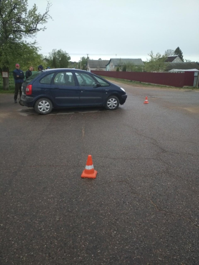 Пад Гродна за выхадныя здарылася тры аварыі. Адна - са смяротным зыходам Пад Гродна за выхадныя здарылася тры аварыі. Адна - са смяротным зыходам