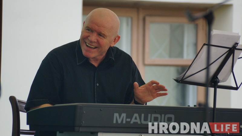 “Зламалася клавіша? Гэту ноту спявай!” У Гродне адкрылі новы сезон джазавых гісторый “Зламалася клавіша? Гэту ноту спявай!” У Гродне адкрылі новы сезон джазавых гісторый