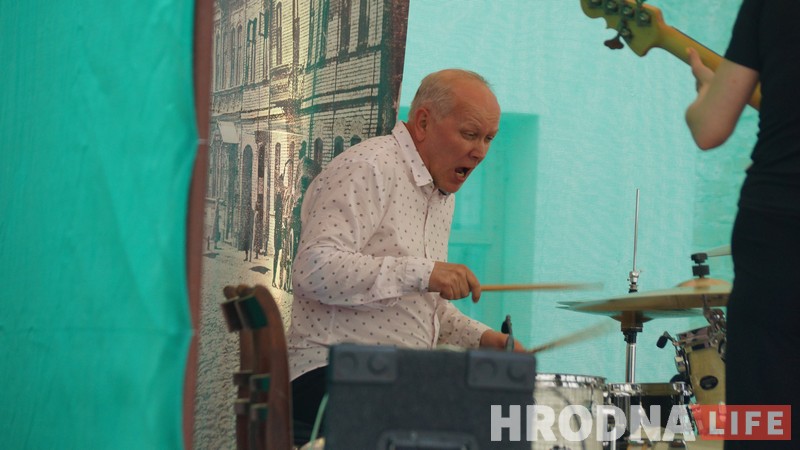 “Зламалася клавіша? Гэту ноту спявай!” У Гродне адкрылі новы сезон джазавых гісторый “Зламалася клавіша? Гэту ноту спявай!” У Гродне адкрылі новы сезон джазавых гісторый