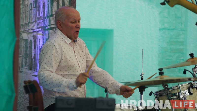 “Зламалася клавіша? Гэту ноту спявай!” У Гродне адкрылі новы сезон джазавых гісторый “Зламалася клавіша? Гэту ноту спявай!” У Гродне адкрылі новы сезон джазавых гісторый