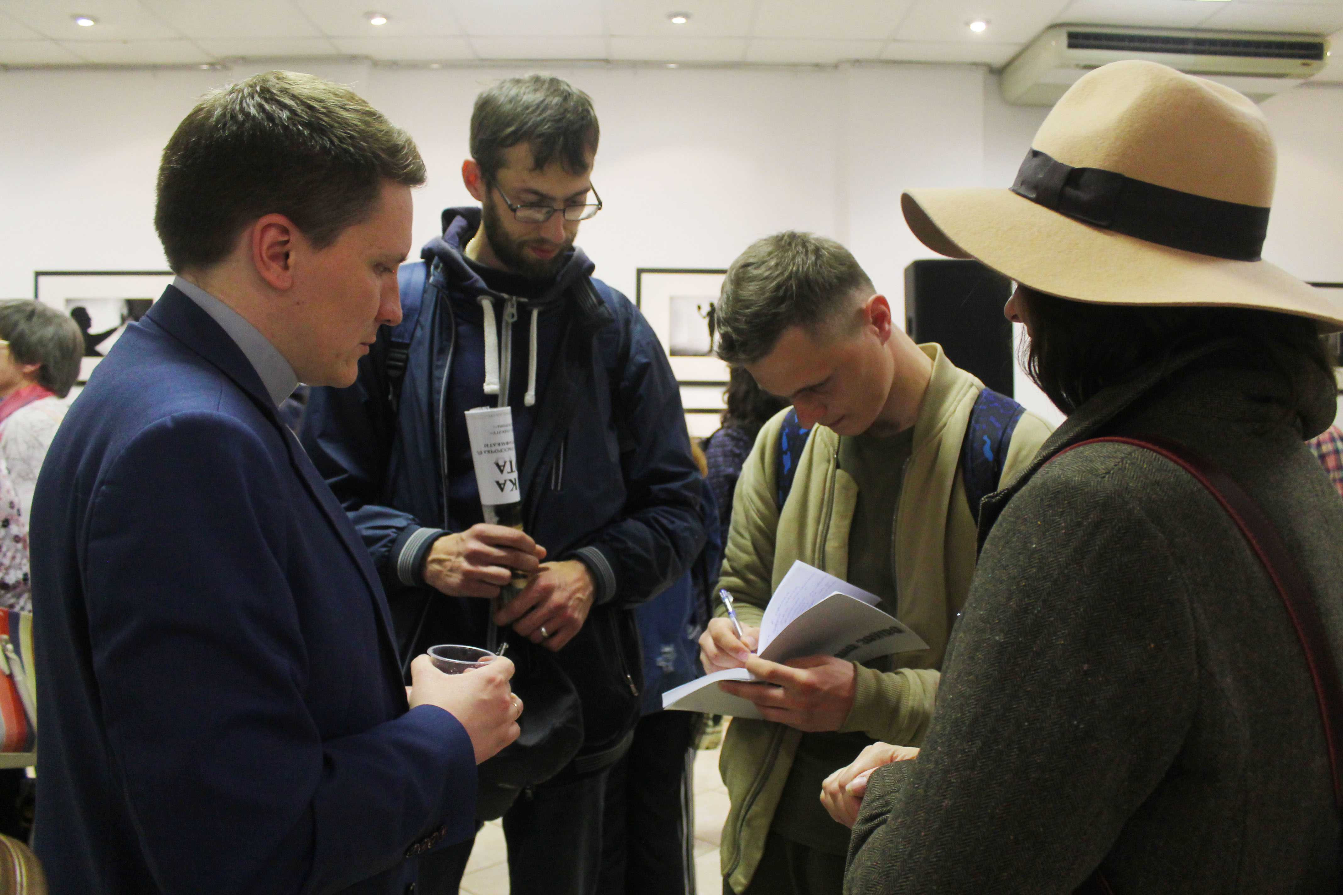 У Гродне адкрылі выставу «Код горада». Там ёсць і Руслан Кулевіч У Гродне адкрылі выставу «Код горада». Там ёсць і Руслан Кулевіч