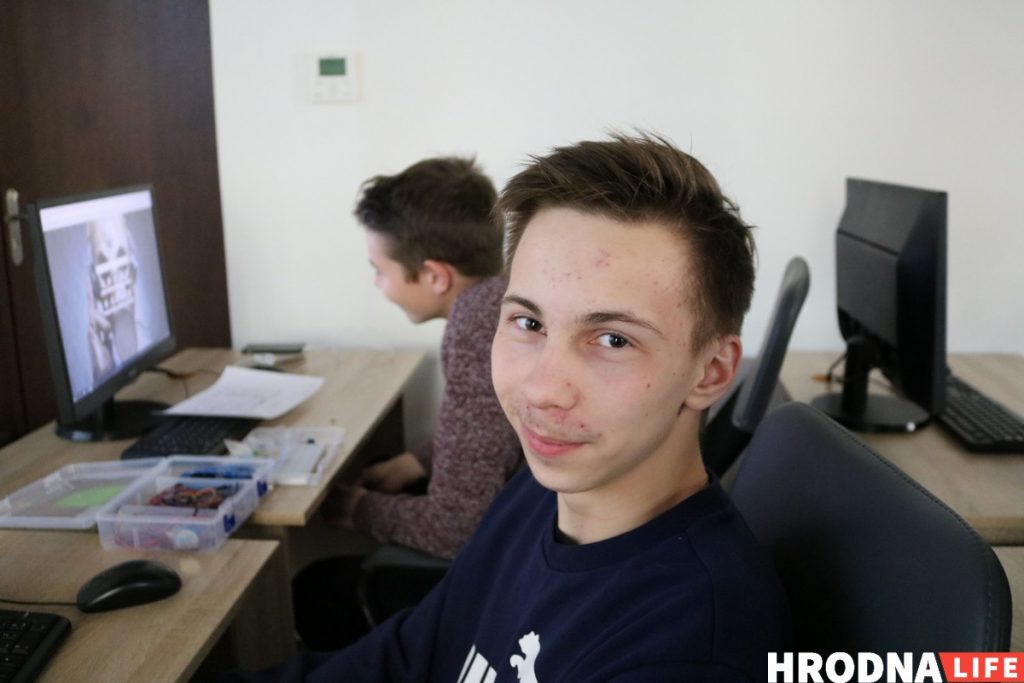 Сябры і робаты ў ITeen Academy. Як правесці лета ў Гродне займальна і з карысцю