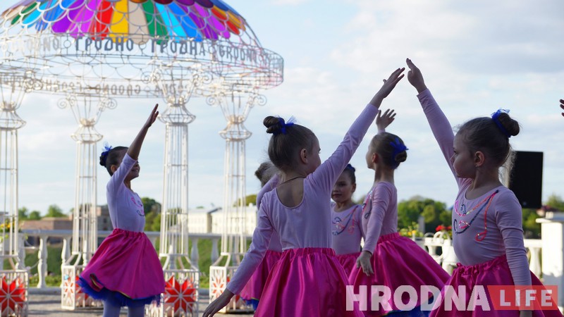 Сезон канцэртаў ля ратонды адкрылі да Дня Перамогі Сезон канцэртаў ля ратонды адкрылі да Дня Перамогі