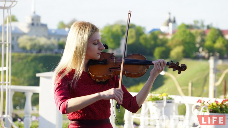 Сезон канцэртаў ля ратонды адкрылі да Дня Перамогі Сезон канцэртаў ля ратонды адкрылі да Дня Перамогі