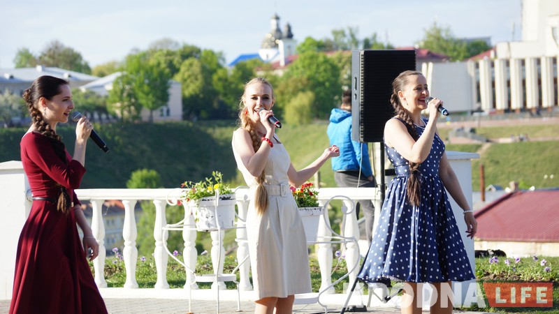 Сезон канцэртаў ля ратонды адкрылі да Дня Перамогі Сезон канцэртаў ля ратонды адкрылі да Дня Перамогі