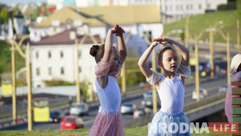 Сезон канцэртаў ля ратонды адкрылі да Дня Перамогі Сезон канцэртаў ля ратонды адкрылі да Дня Перамогі