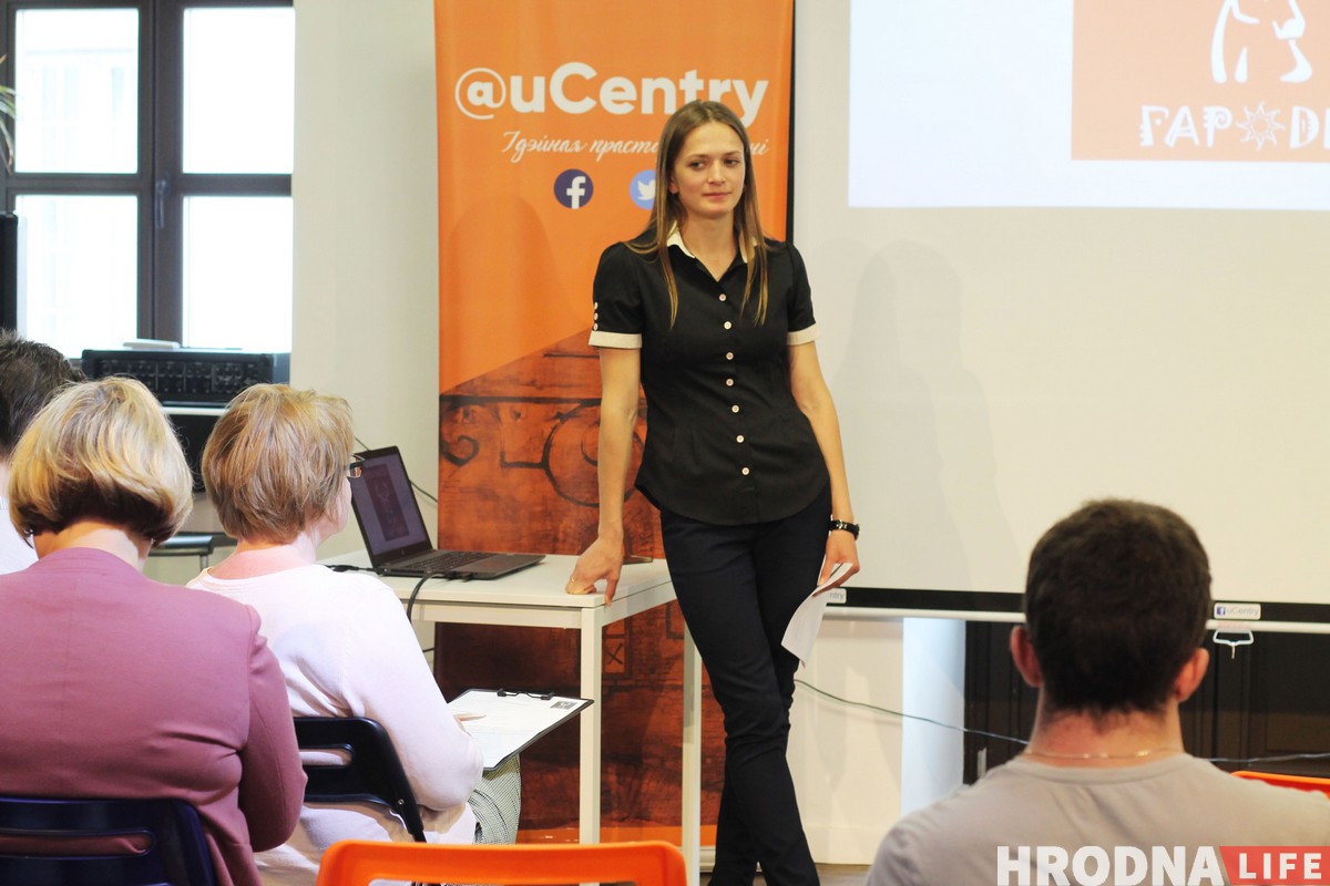 На “Мове Нанова” ў Гродне выступіў Алесь Чумакоў з рок-н-рольнымі гуслямі На “Мове Нанова” ў Гродне выступіў Алесь Чумакоў з рок-н-рольнымі гуслямі