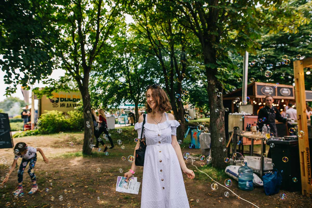 Суп из бычьих хвостов и веганские пельмени с тофу. Что искать на фестивале Vulitsa Ezha в Гродно