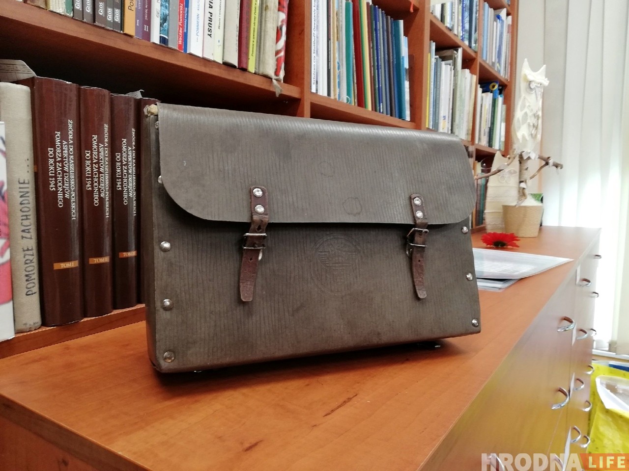 У польскім Слупску знайшлі партфель гродзенскай школьніцы, які пераносіць у канец 1930-х