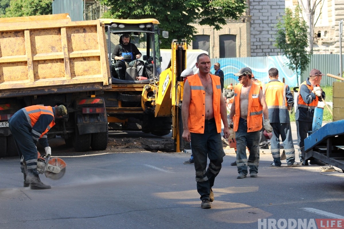 Вуліцу Вялікую Траецкую закрылі на рамонт Вуліцу Вялікую Траецкую закрылі на рамонт