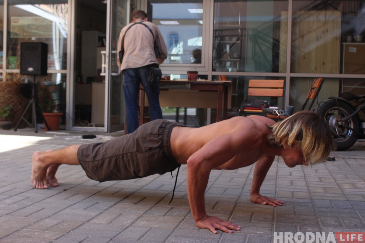 Наш читатель попытался побить рекорд Гродно по отжиманиям. Не получилось 