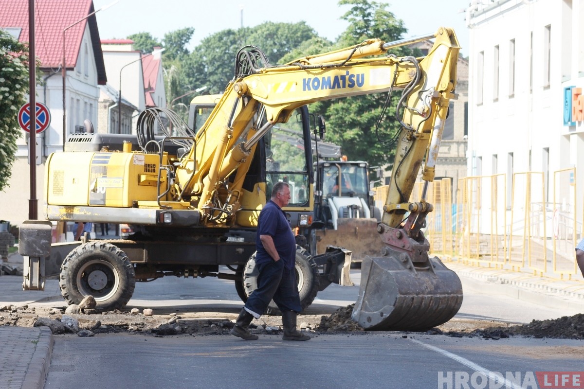 Вуліцу Вялікую Траецкую закрылі на рамонт Вуліцу Вялікую Траецкую закрылі на рамонт