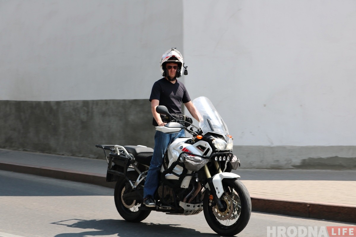 "Хавайся ў бульбу": па Гродне праехалася мотакалона, якой магло і не быць