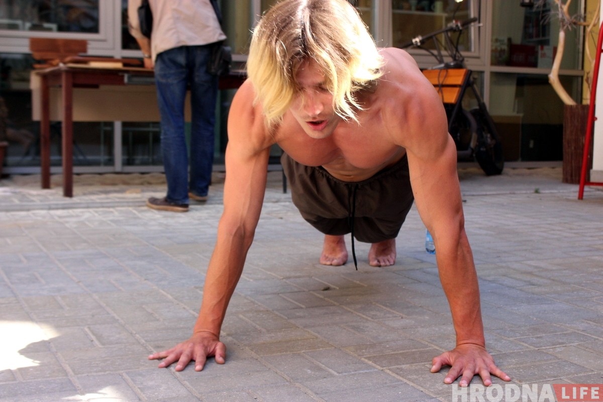 Наш читатель попытался побить рекорд Гродно по отжиманиям. Не получилось 