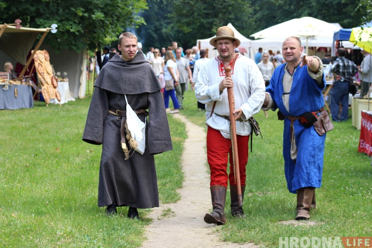 «Тут знакавая зямля». У Каложскім парку праходзіць фестываль сярэднявечнай культуры