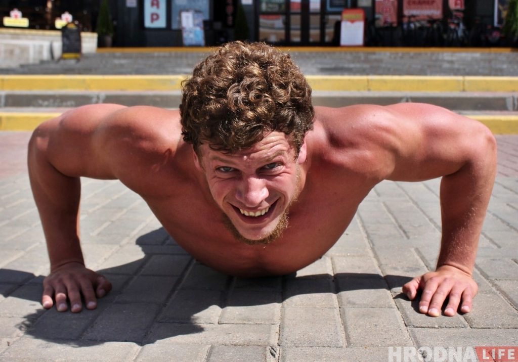 За гадзіну 1500 раз: гродзенец паставіў рэкорд горада па адцісканнях