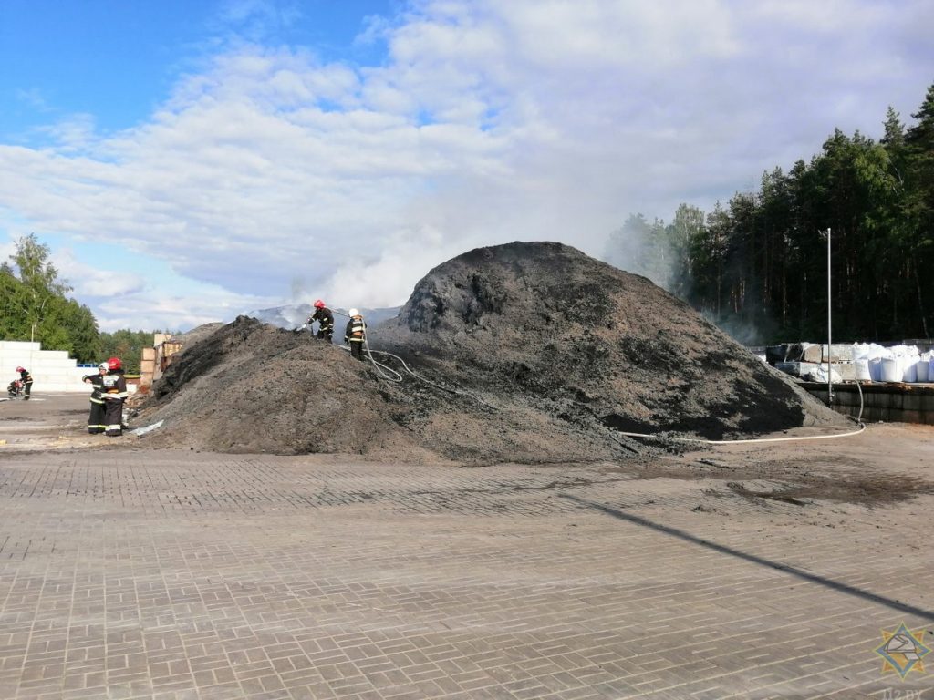 Пожар на предприятии по переработке шин под Гродно локализовали
