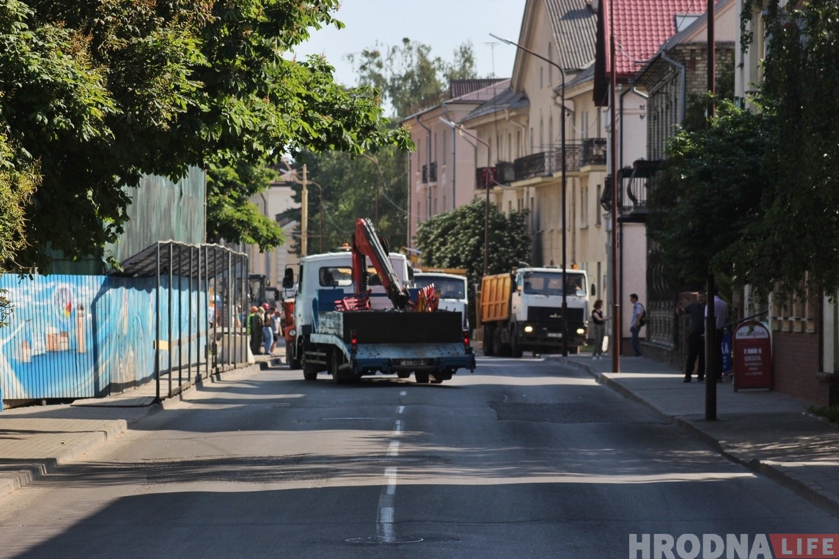 Вуліцу Вялікую Траецкую закрылі на рамонт Вуліцу Вялікую Траецкую закрылі на рамонт
