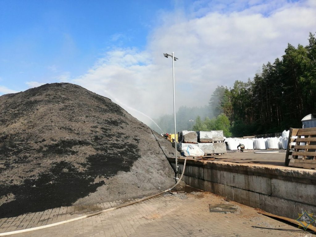 Пожар на предприятии по переработке шин под Гродно локализовали