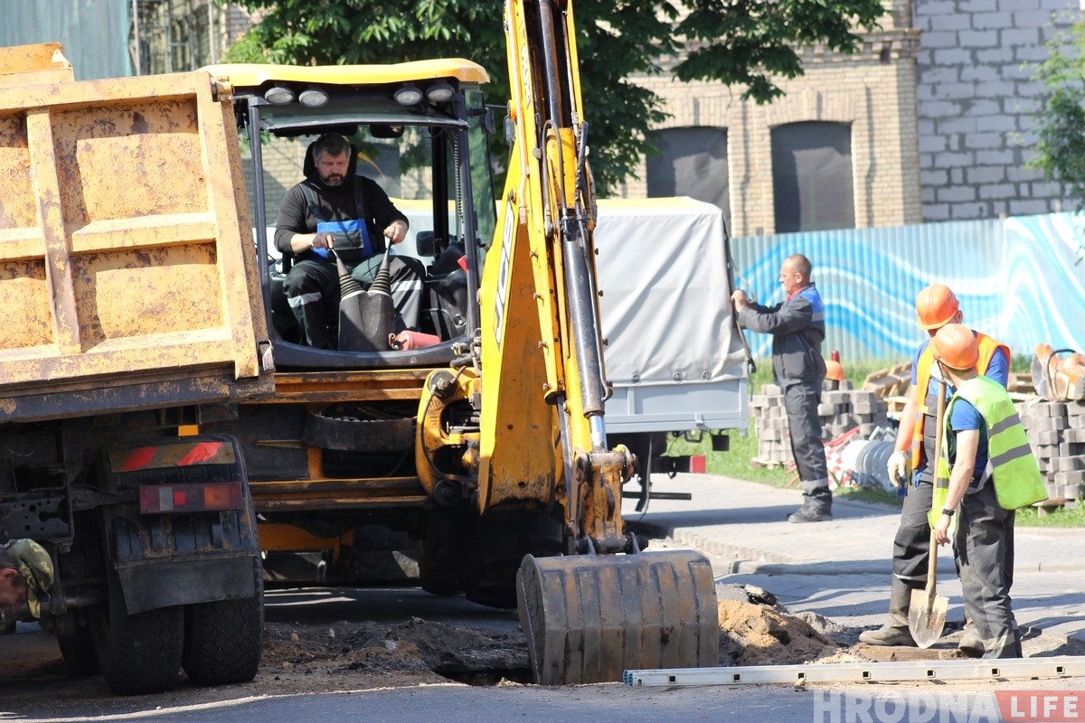 Вуліцу Вялікую Траецкую закрылі на рамонт Вуліцу Вялікую Траецкую закрылі на рамонт