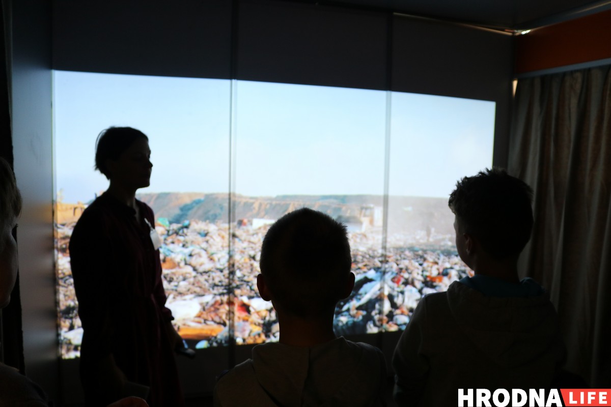 Раздзяляй і ўладар. У Гродне паказваюць выставу пра смецце Раздзяляй і ўладар. У Гродне паказваюць выставу пра смецце