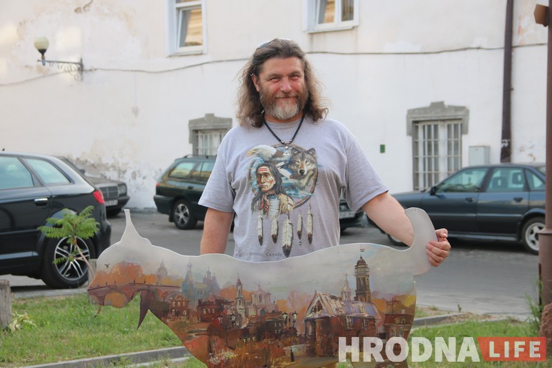  Святы Губерт сабраў сяброў і незвычайных звяроў  у дворыку на Кірава