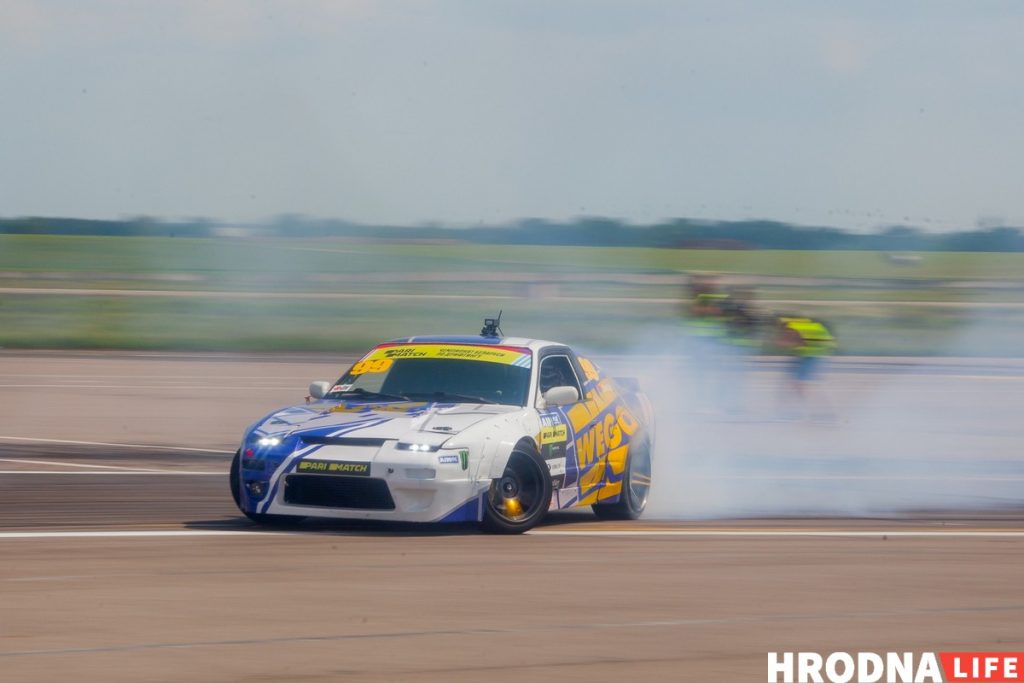 Найлепшыя ў заносах. Пад Гродна прайшоў Чэмпіянат Беларусі па дрыфтынгу