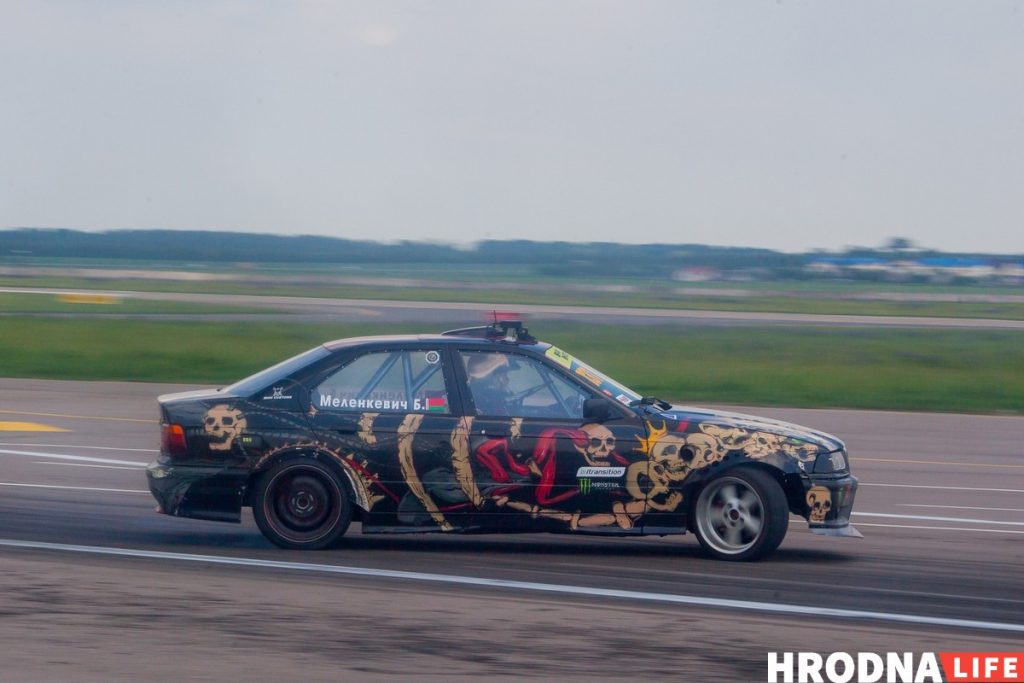 Найлепшыя ў заносах. Пад Гродна прайшоў Чэмпіянат Беларусі па дрыфтынгу