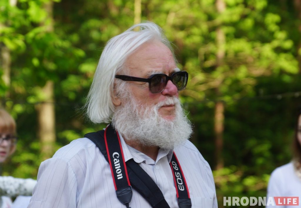 “Не ўзялі ў кур’еры, пайшоў у мадэлі”. Як сталы гродзенец робіць кар’еру на пенсіі