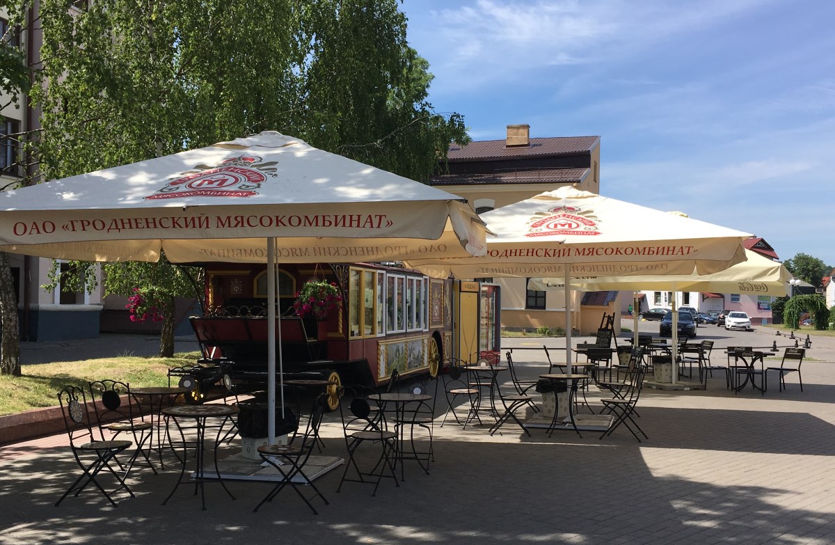 Летние площадки в Гродно: где посидеть в центре и не только летом 2019