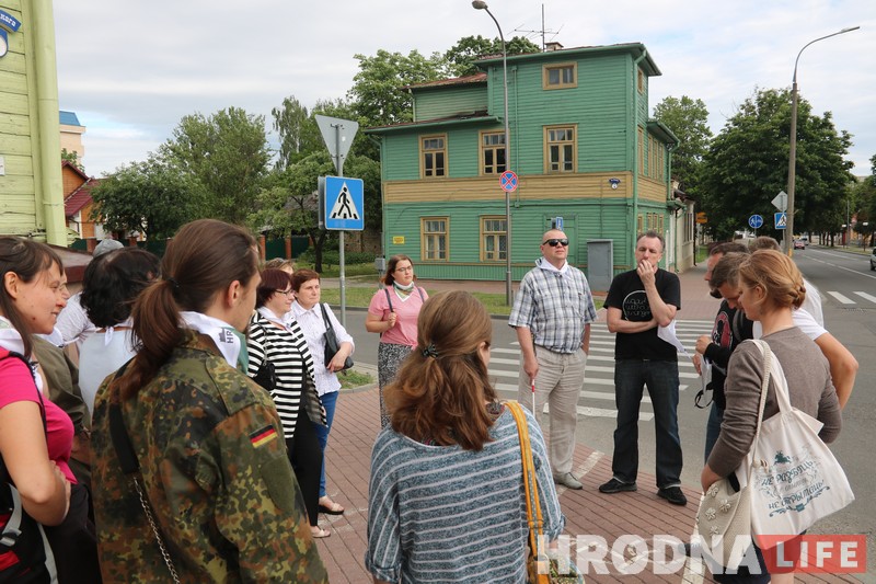 “Новы Свет я ніколі не бачыў”. Да шпацыру з пахамі і смакамі далучыліся невідушчыя ўдзельнікі “Новы Свет я ніколі не бачыў”. Да шпацыру з пахамі і смакамі далучыліся невідушчыя ўдзельнікі