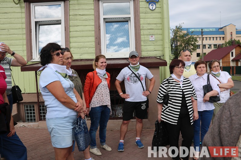“Новы Свет я ніколі не бачыў”. Да шпацыру з пахамі і смакамі далучыліся невідушчыя ўдзельнікі “Новы Свет я ніколі не бачыў”. Да шпацыру з пахамі і смакамі далучыліся невідушчыя ўдзельнікі